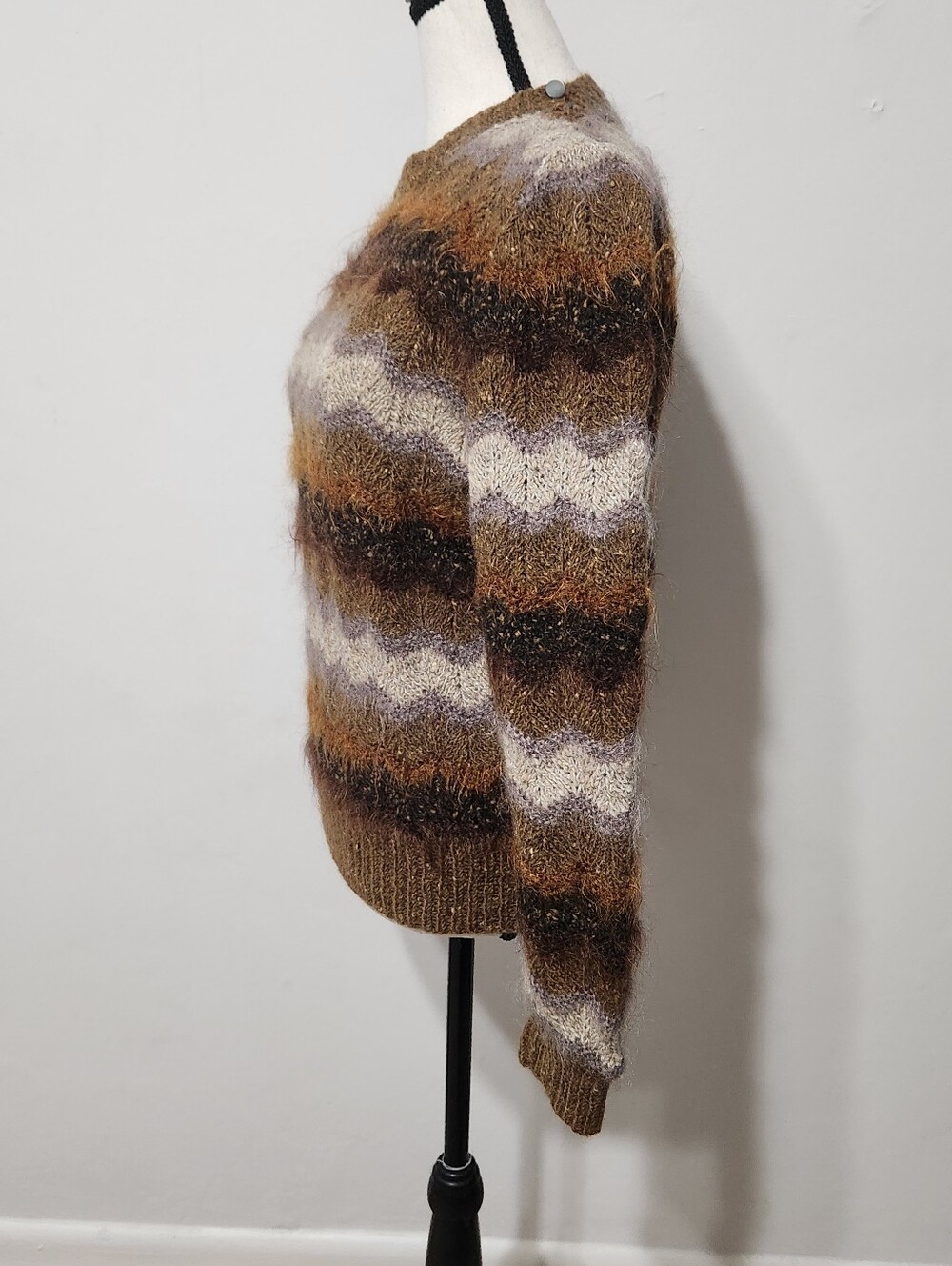 Vintage Neiman Marcus Mohair Wool Blend Striped Fuzzy Sweater Made in England M - Picture 4 of 10
